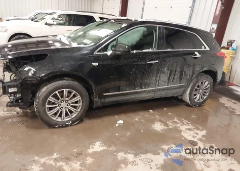 2017 Cadillac Xt5 Luxury z USA, uszkodzony, nr VIN 1GYKNDRSXHZ116796